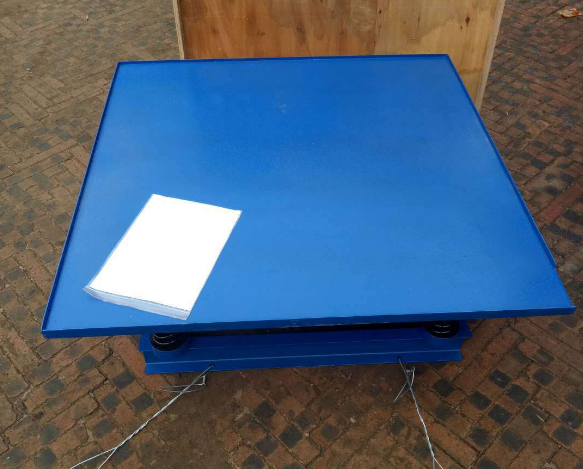 混凝土振动台的作用与原理（混凝土试块振动台多少钱）