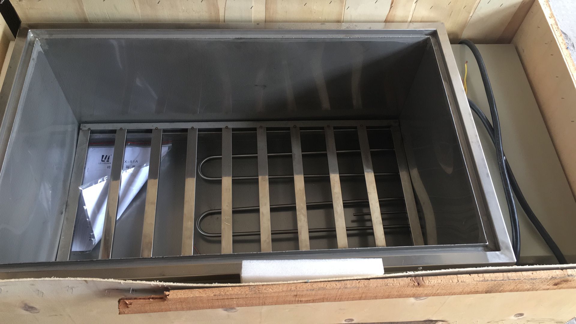 ZSX-51/52砖瓦石灰爆裂蒸煮箱配有铜制加热管(图2)