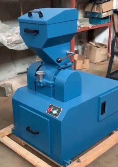 SKCS-180X150 锤式破碎机钢厂必用(图1)